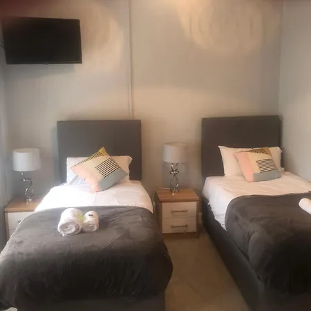 The Bowers Bar & Restaurant * Ballinrobe