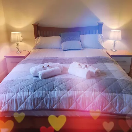 Hotel The Bowers Bar & Restaurant *