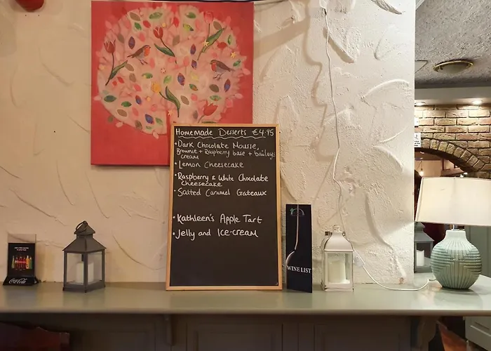 Hotel The Bowers Bar & Restaurant *