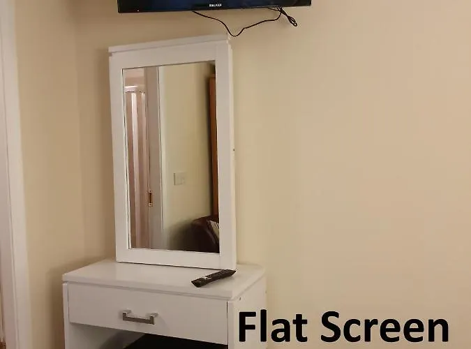 The Bowers Bar & Restaurant * Ballinrobe