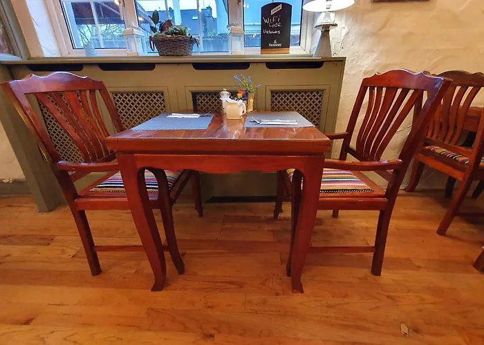 The Bowers Bar & Restaurant Hotel